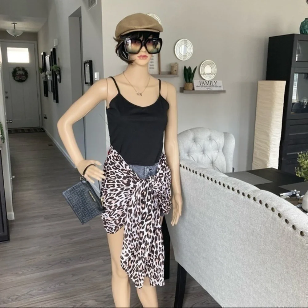 💋 Leopard 🐆 animal 🦒 sheer  scarf wrap shawl coverup for beach 🏝️